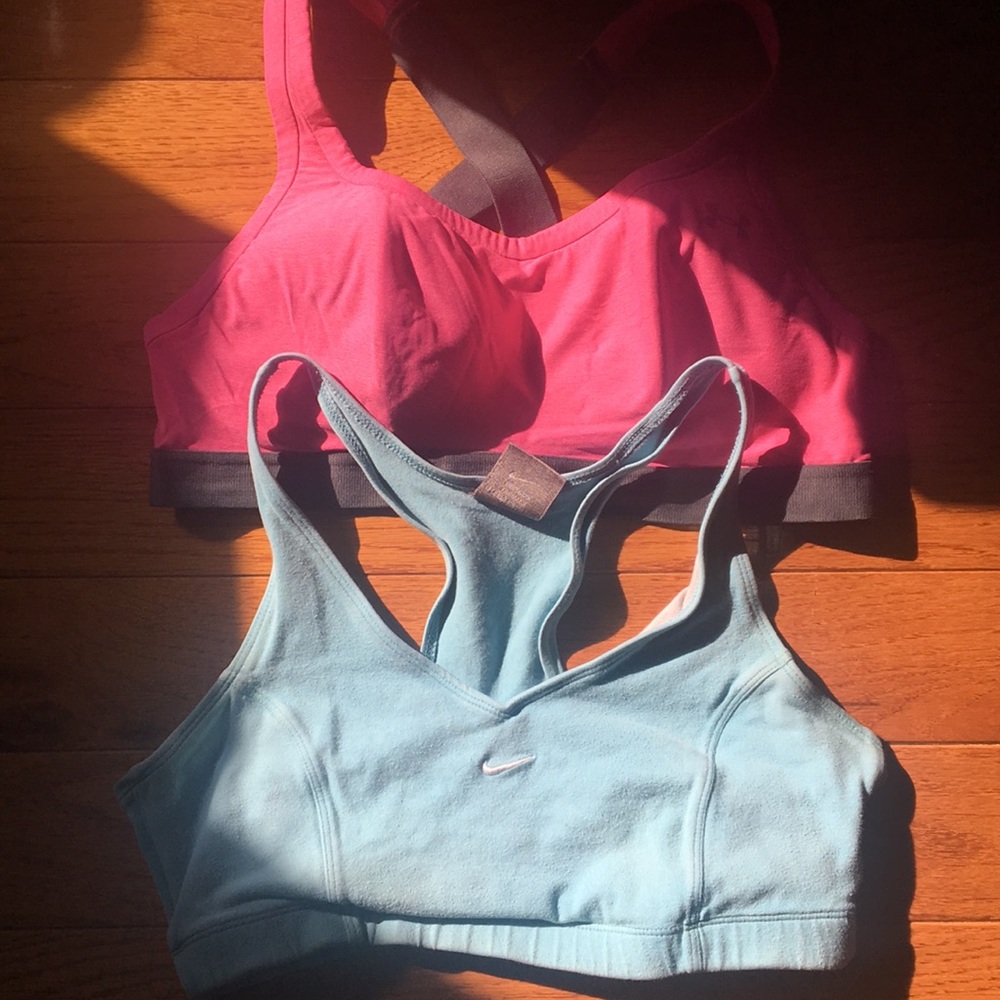 2 sports bras